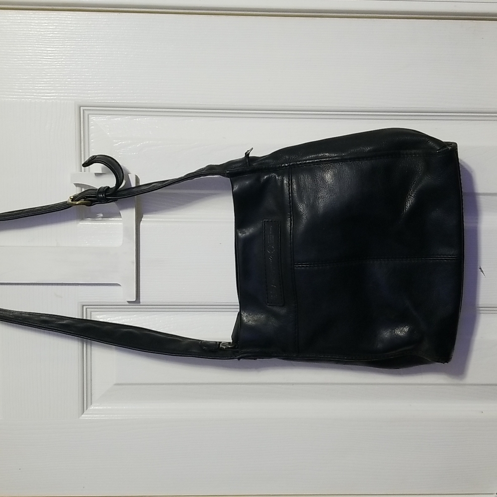 ๐FOSSIL leather bag๐ - Picture 2 of 6